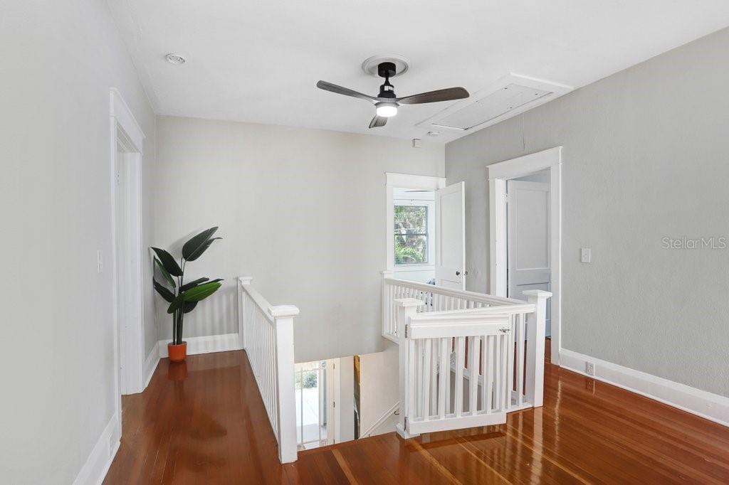 Image 16 of 36 For 1706 Hills Avenue