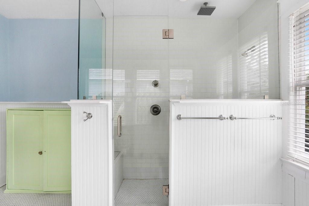 Image 22 of 36 For 1706 Hills Avenue