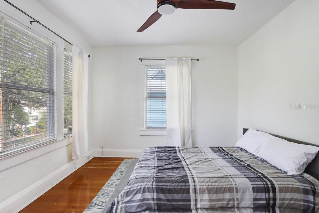 Image 23 of 36 For 1706 Hills Avenue