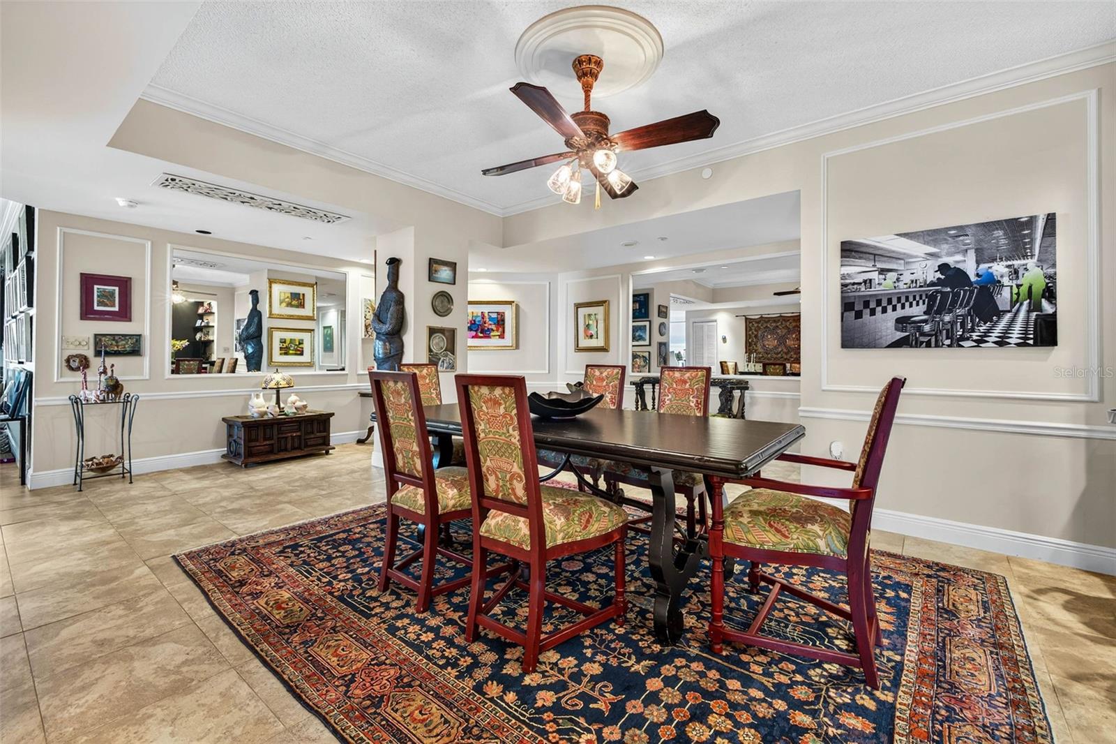 Image 4 of 62 For 1 Beach Drive Se 2006