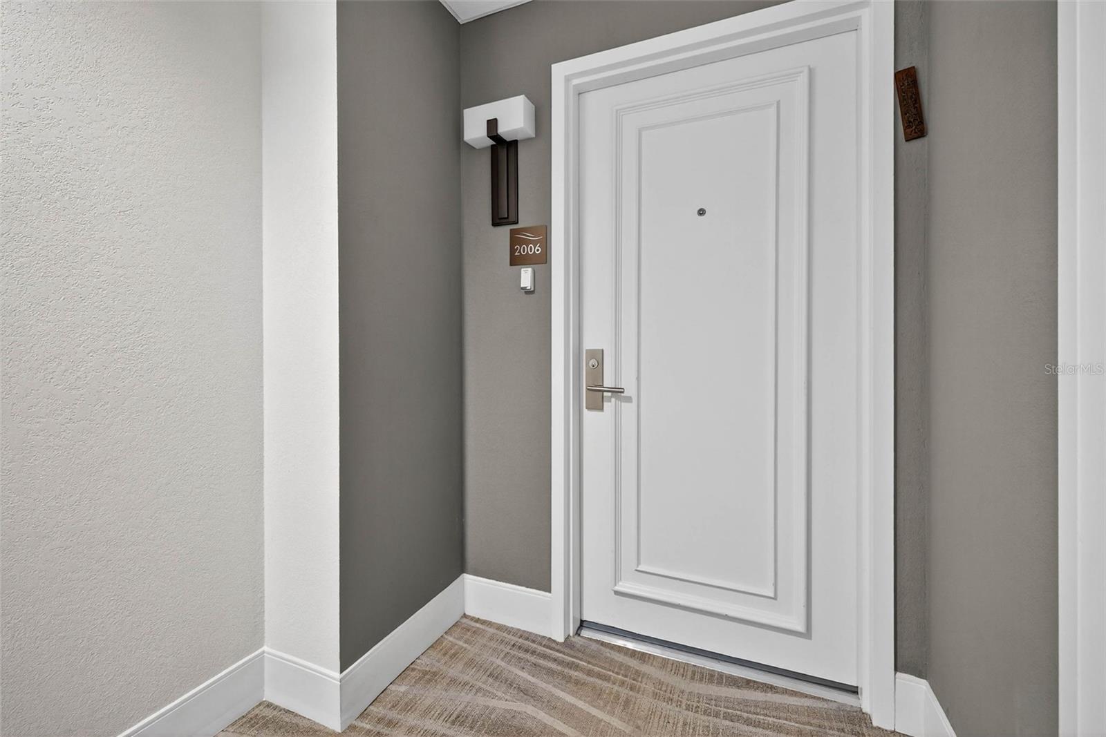 Image 46 of 62 For 1 Beach Drive Se 2006