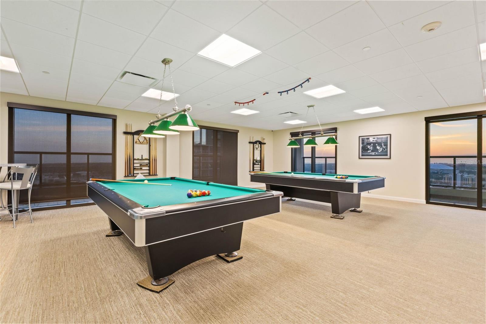 Image 52 of 62 For 1 Beach Drive Se 2006