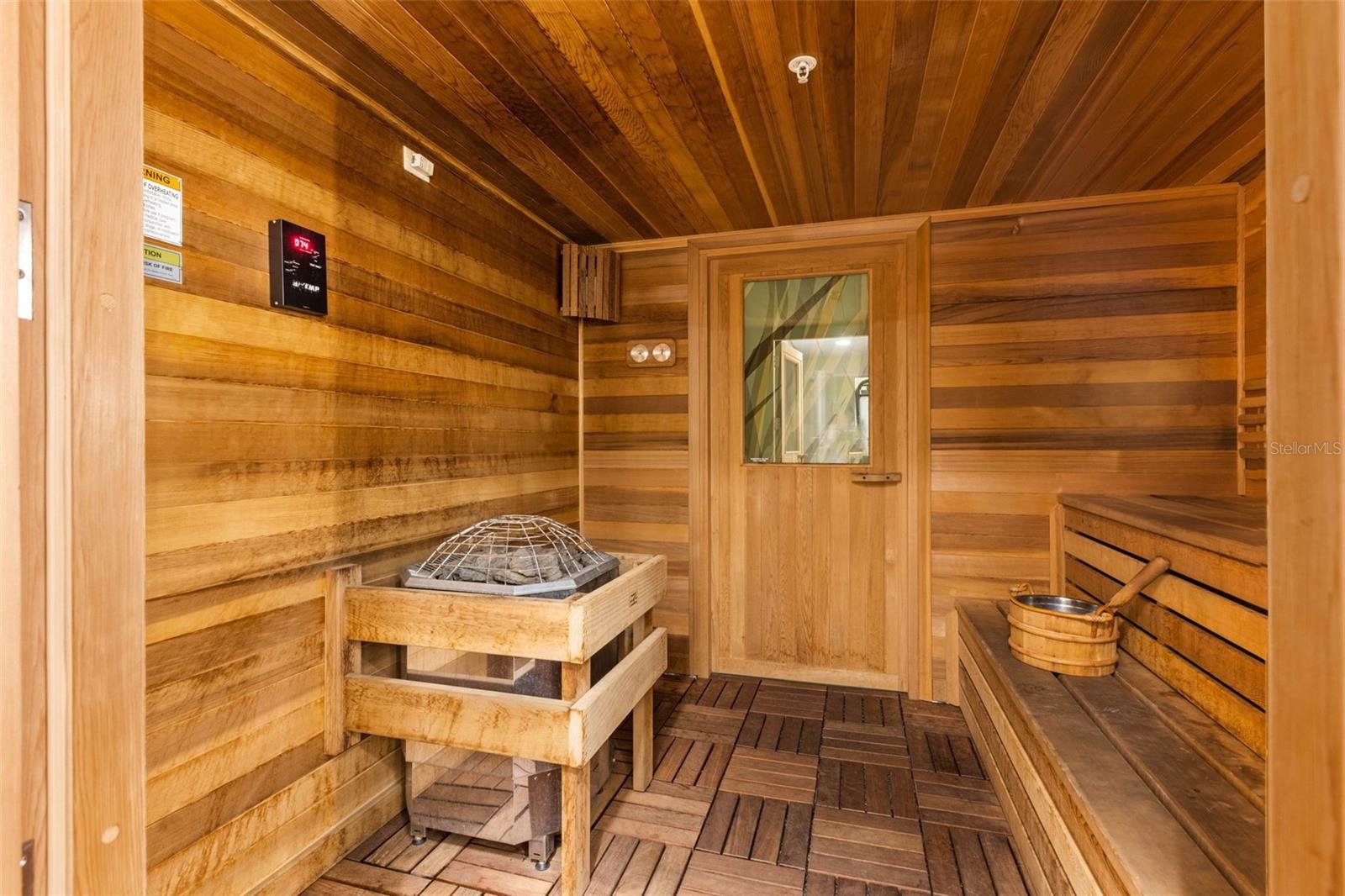 Image 55 of 62 For 1 Beach Drive Se 2006