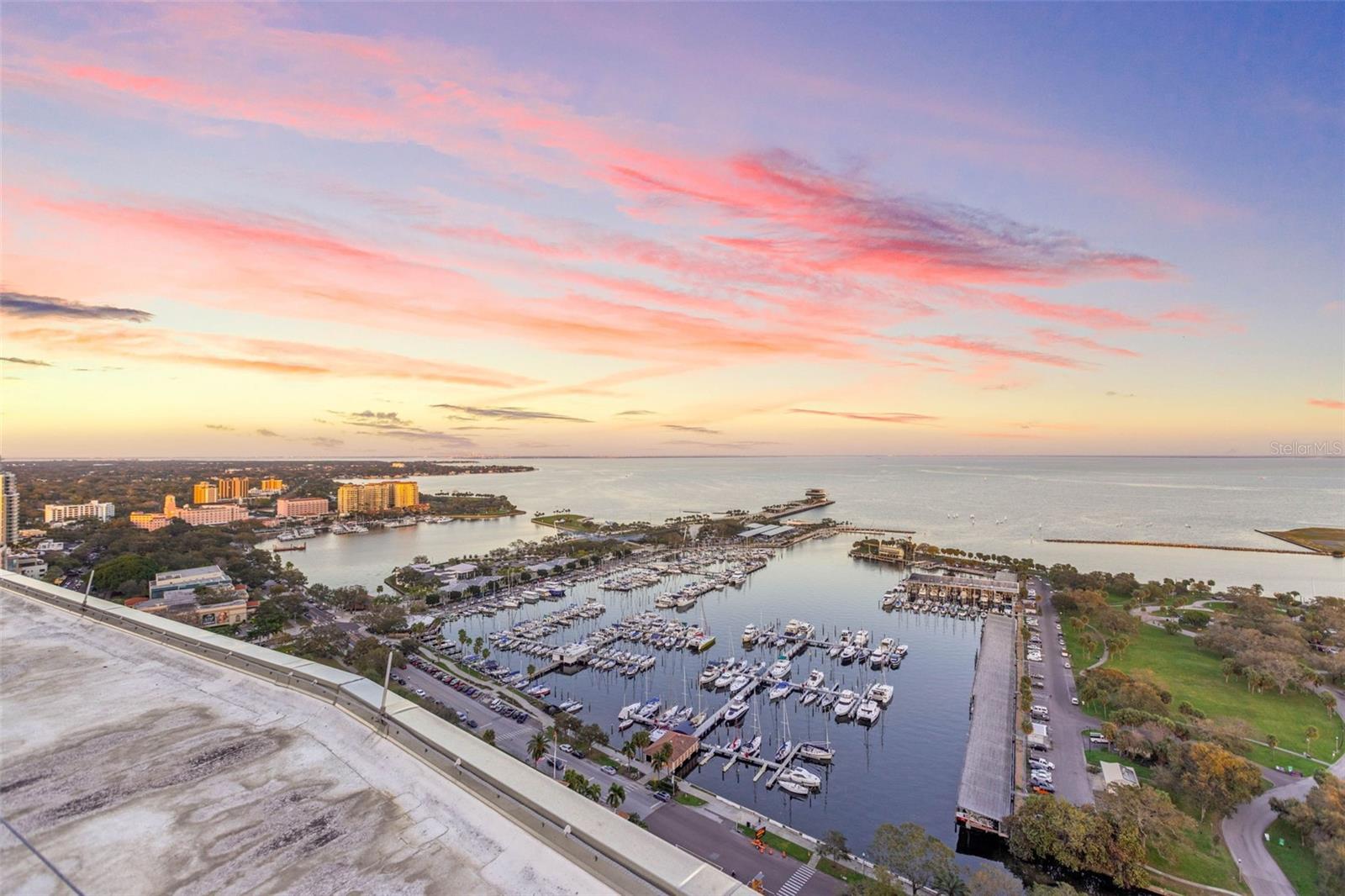 Image 57 of 62 For 1 Beach Drive Se 2006