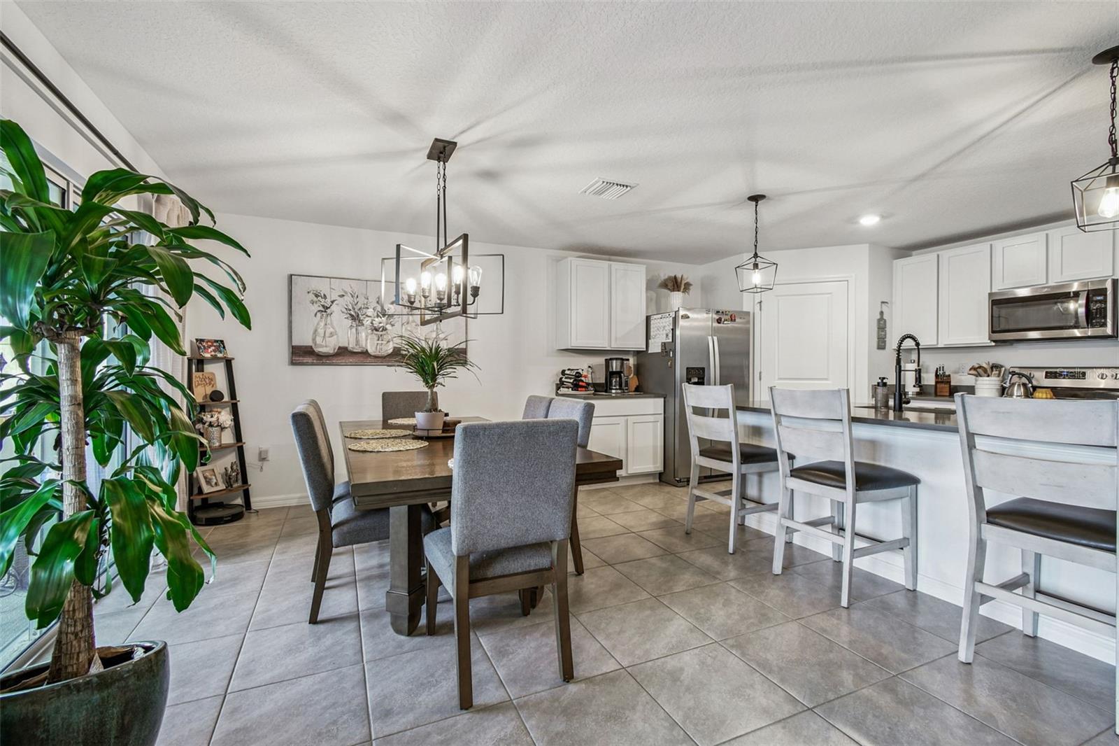 Image 11 of 47 For 3139 Silver Date Drive