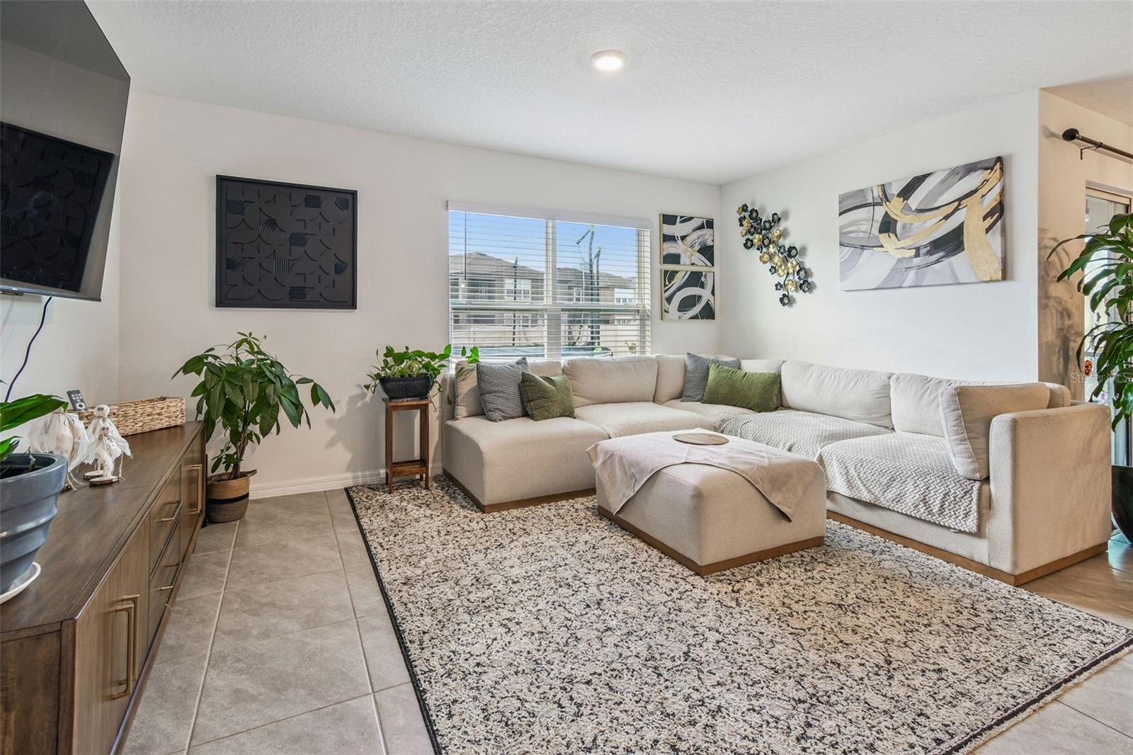 Image 12 of 47 For 3139 Silver Date Drive