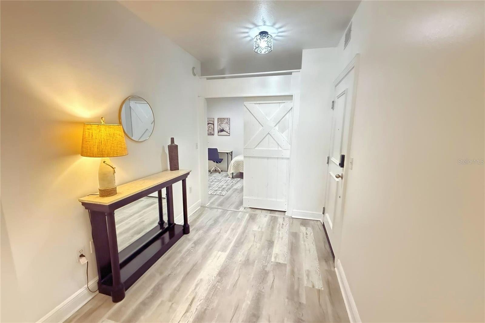 Image 18 of 51 For 628 Cleveland Street 1310