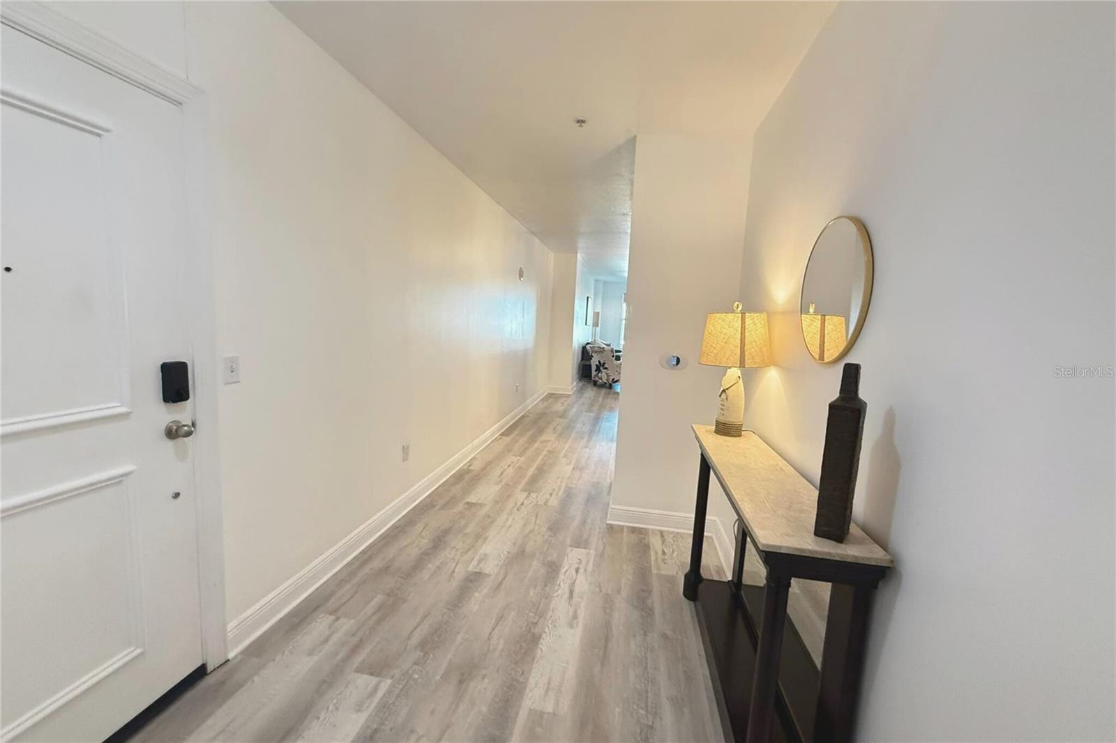 Image 3 of 51 For 628 Cleveland Street 1310