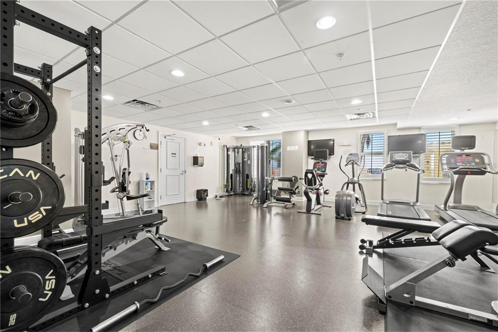 Image 33 of 51 For 628 Cleveland Street 1310