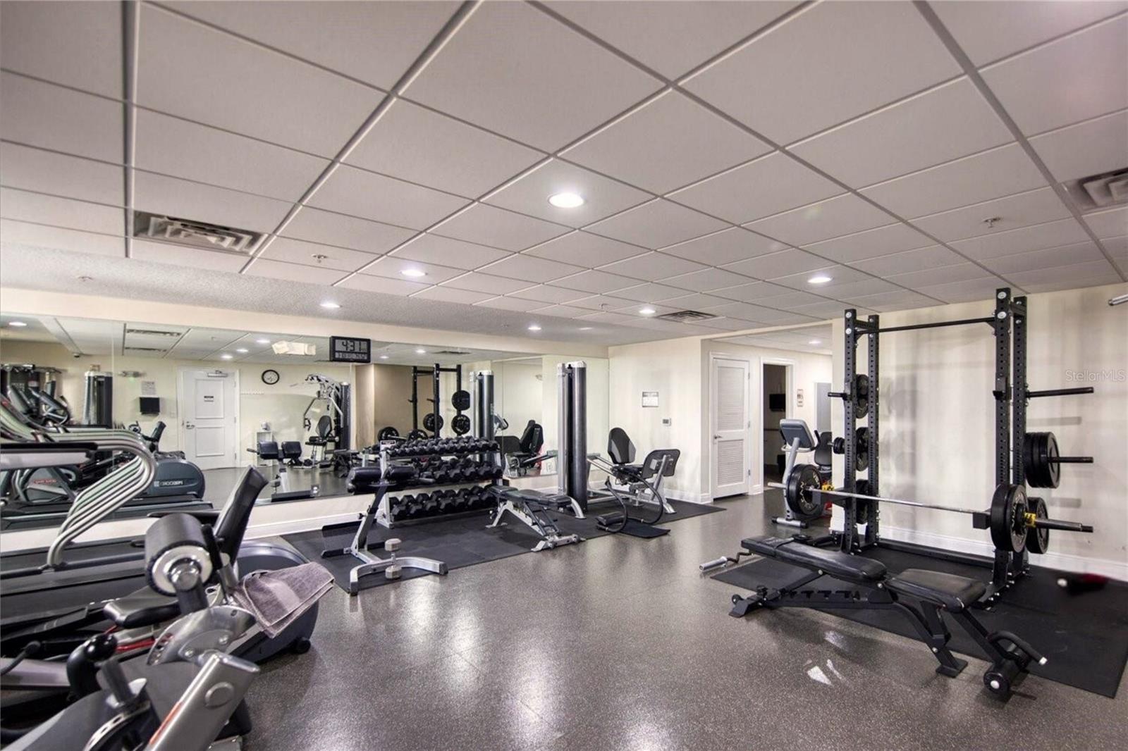 Image 34 of 51 For 628 Cleveland Street 1310