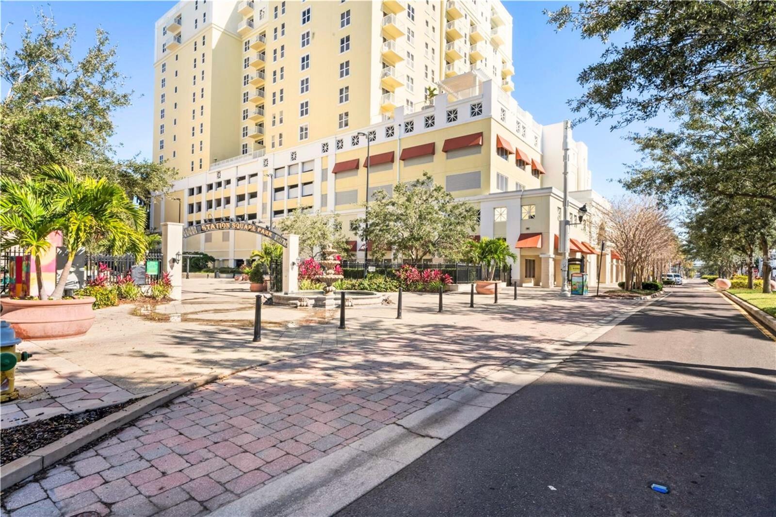 Image 42 of 51 For 628 Cleveland Street 1310