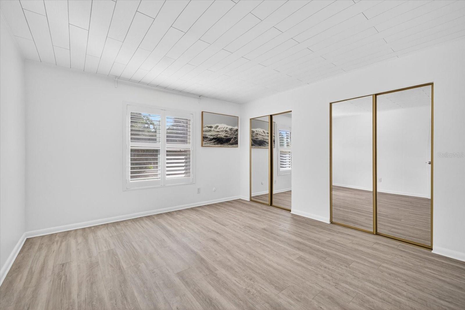 Image 18 of 27 For 2808 Azeele Street 205