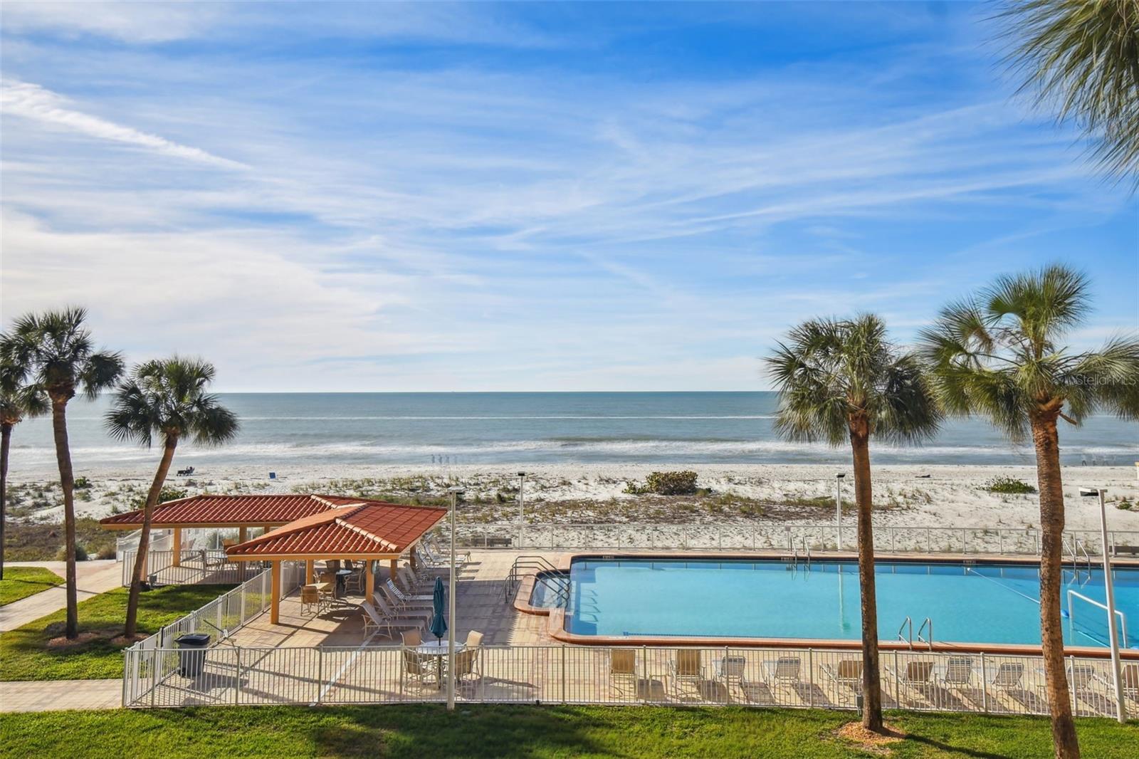 Image 34 of 51 For 880 Mandalay Avenue Cu15