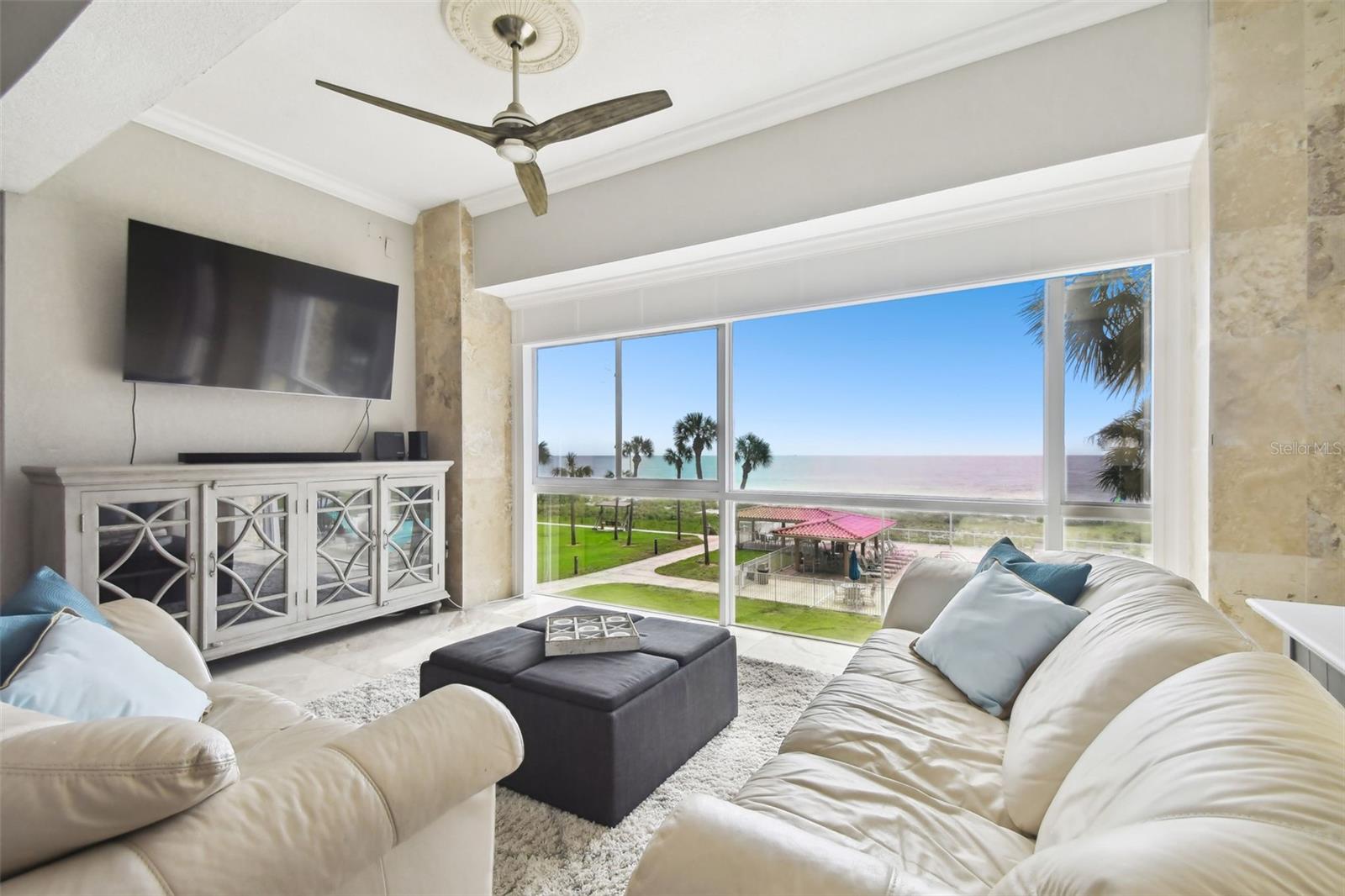 Image 4 of 51 For 880 Mandalay Avenue Cu15