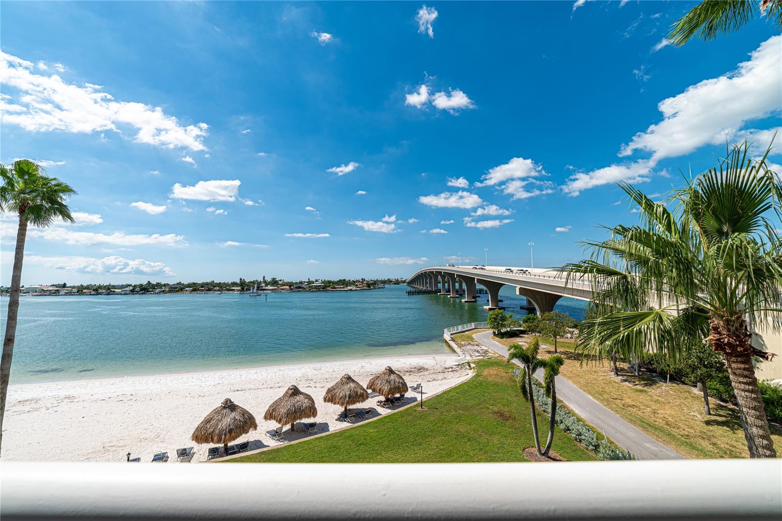 Image 10 of 34 For 5701 Bahia Del Mar Circle 407