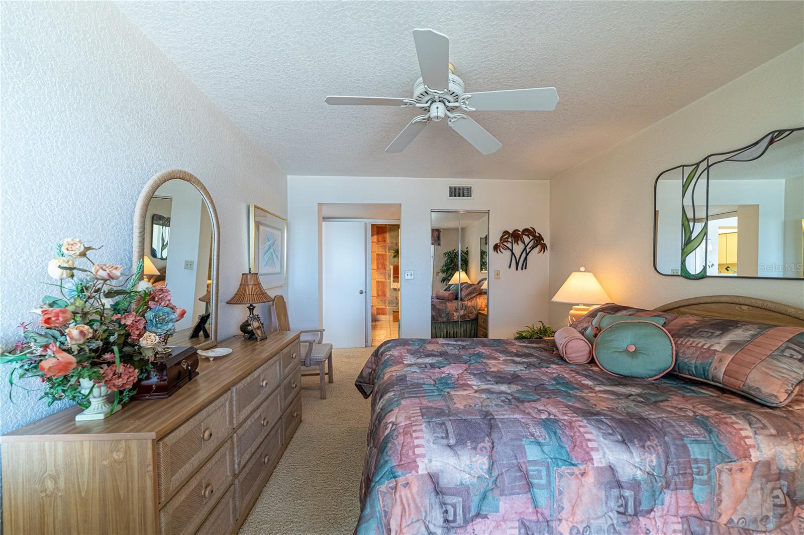 Image 23 of 34 For 5701 Bahia Del Mar Circle 407