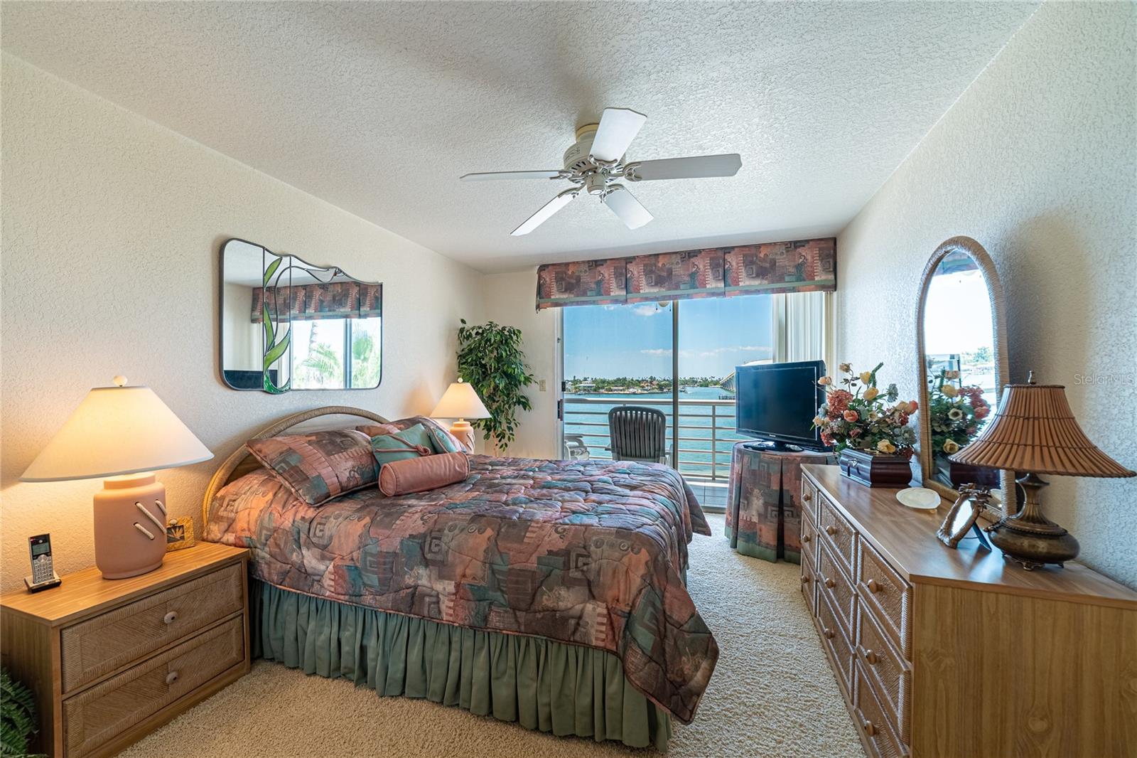 Image 24 of 34 For 5701 Bahia Del Mar Circle 407