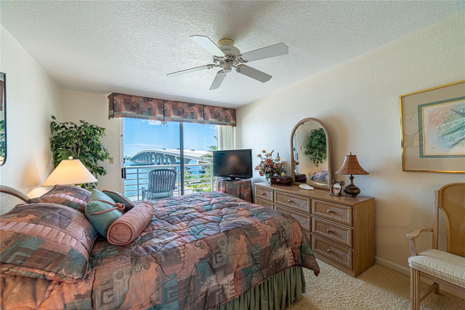 Image 25 of 34 For 5701 Bahia Del Mar Circle 407