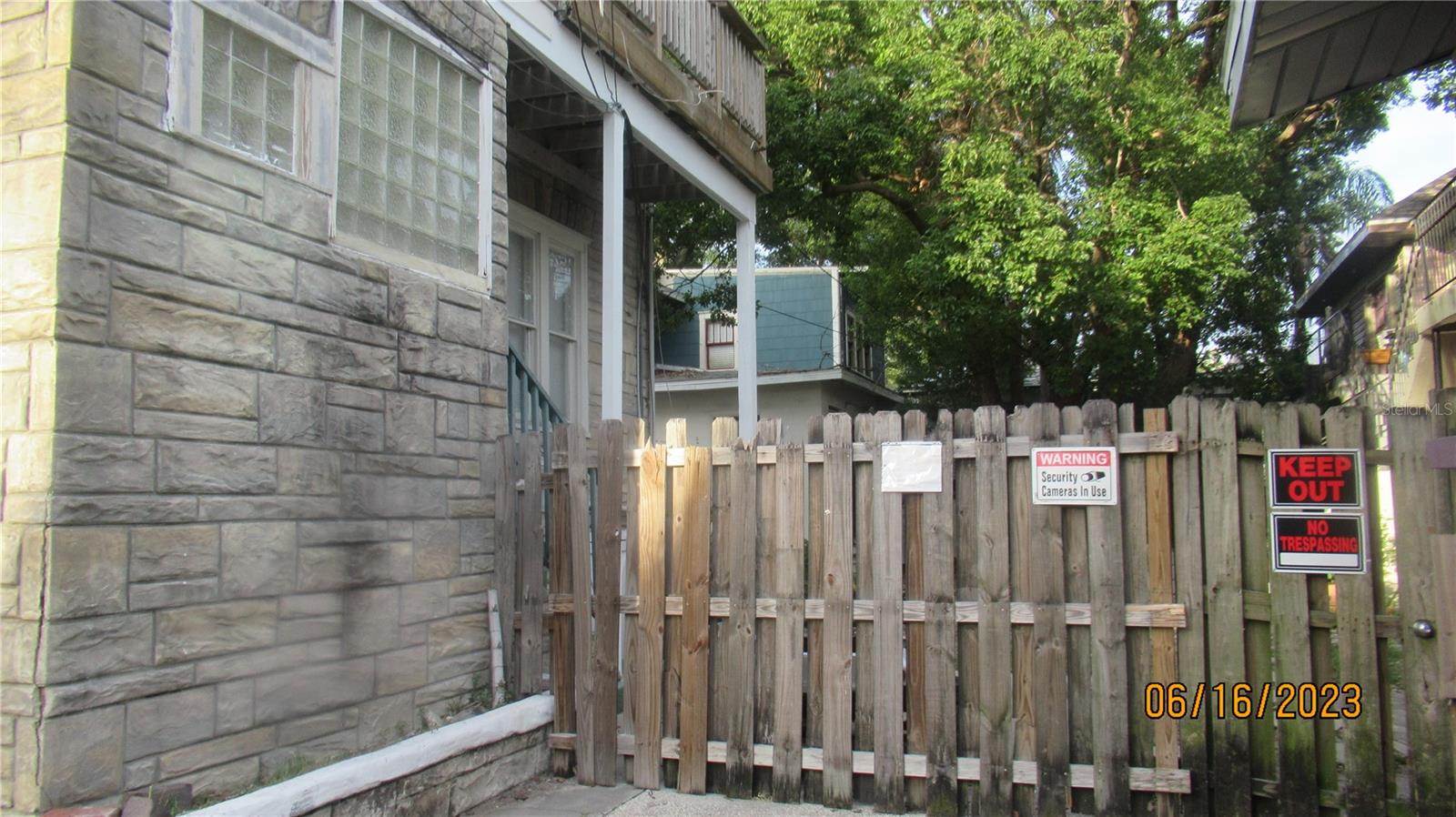 Image 2 of 16 For 730 4th Avenue N 1d