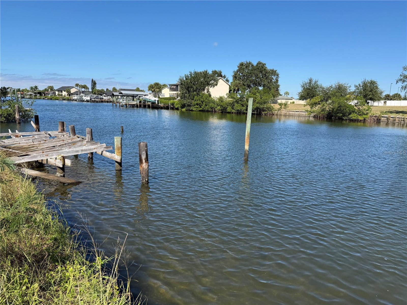 Image 2 of 7 For 601 Flamingo Drive