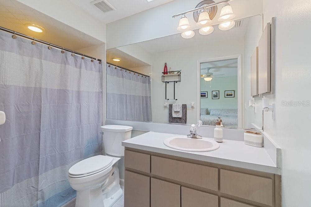 Image 11 of 29 For 105 Douglas Street