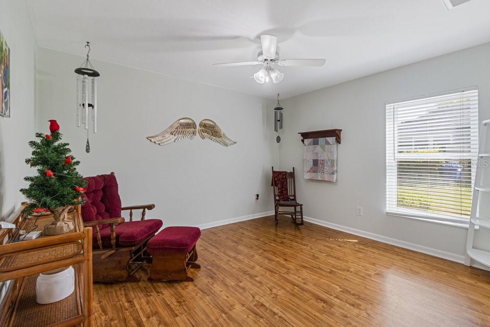 Image 12 of 29 For 105 Douglas Street