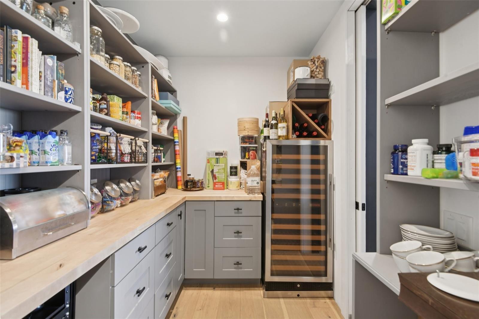 Image 20 of 67 For 4828 Flamingo Road