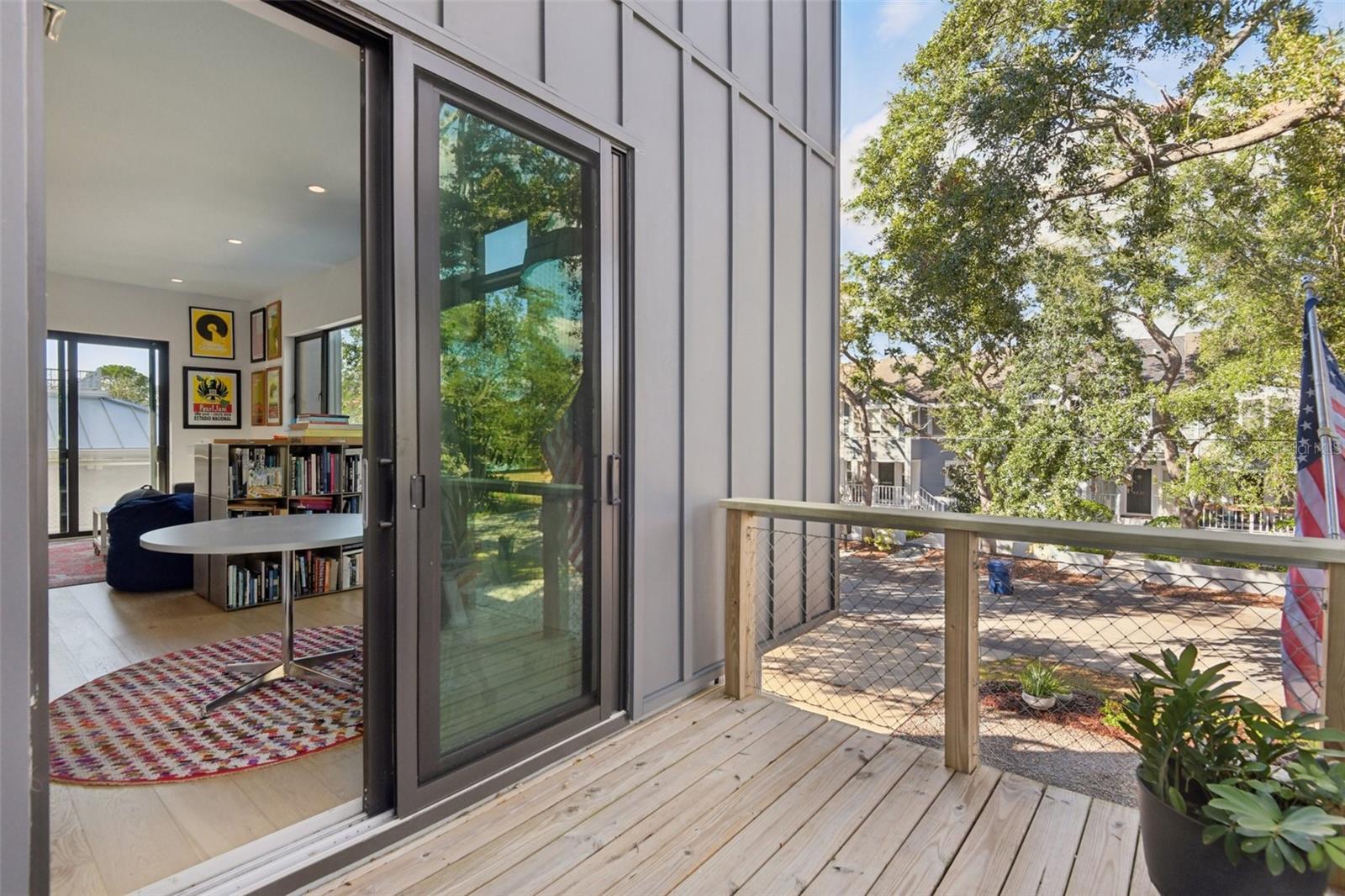 Image 24 of 67 For 4828 Flamingo Road