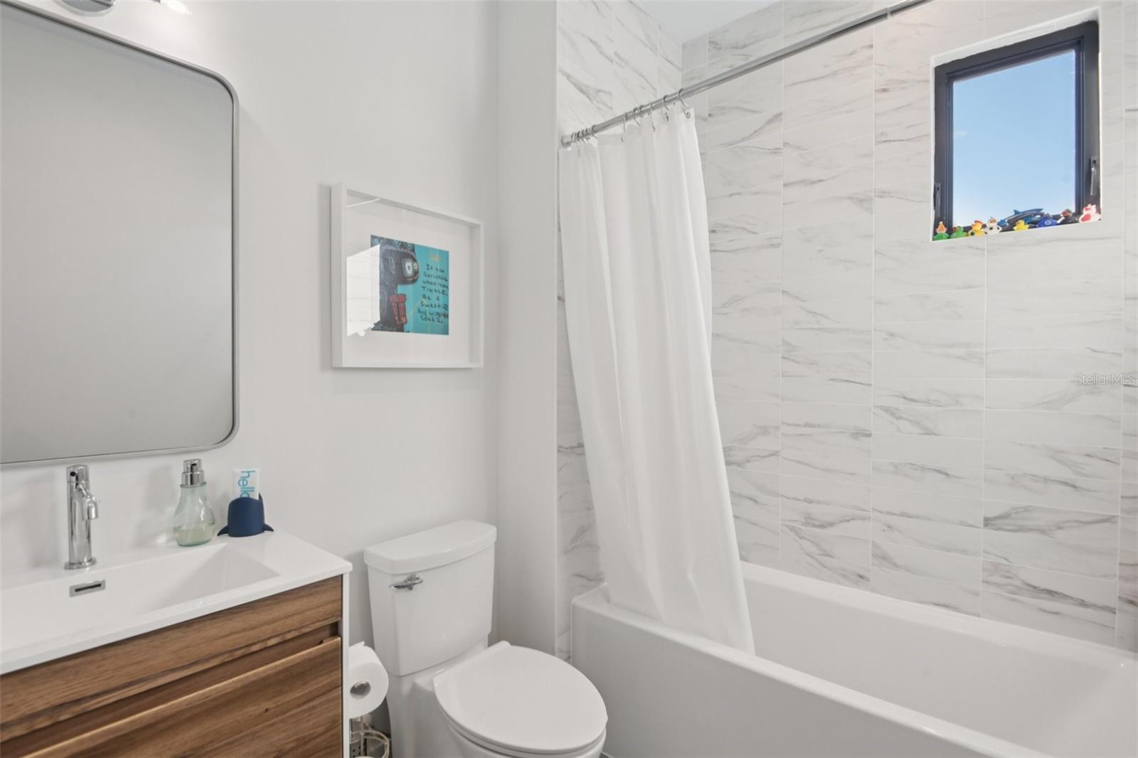 Image 43 of 67 For 4828 Flamingo Road