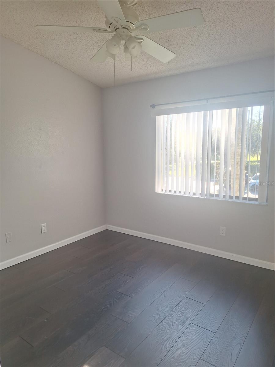 Image 34 of 40 For 3583 Whispering Oaks Lane 103