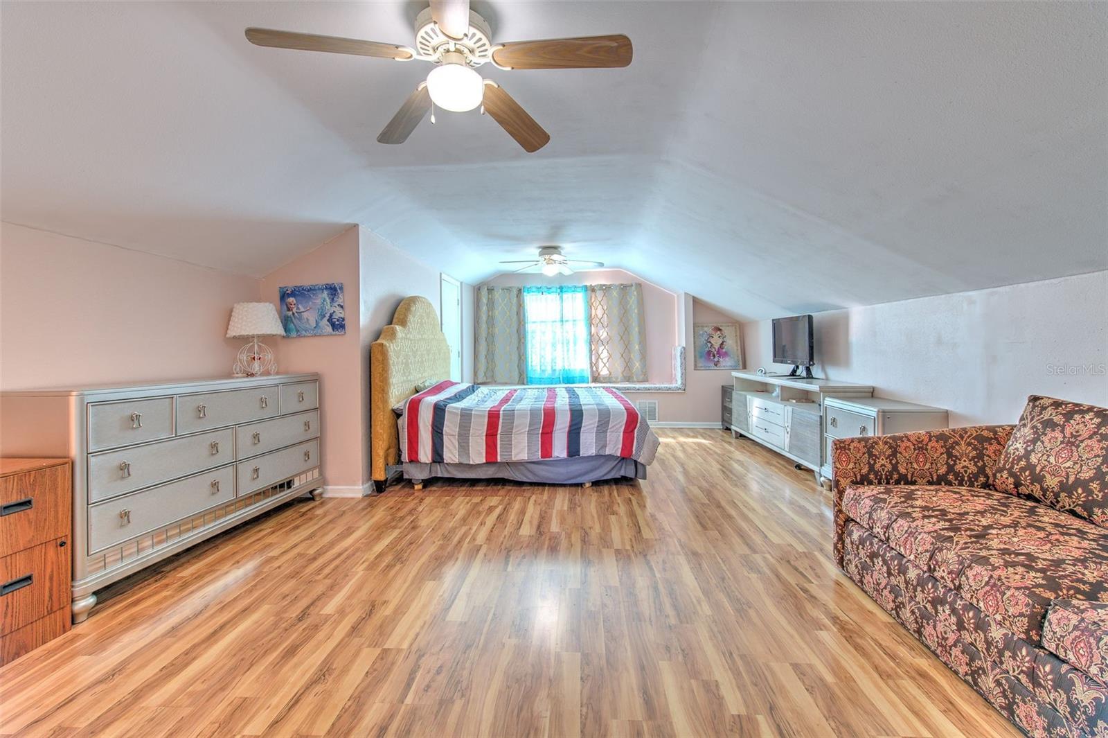 Image 16 of 29 For 5415 Miles Boulevard