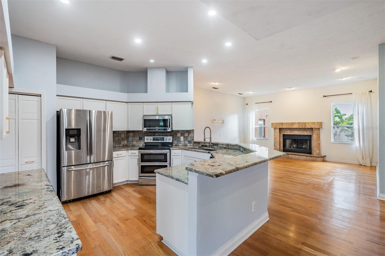 Image 10 of 46 For 2706 Bent Leaf Drive