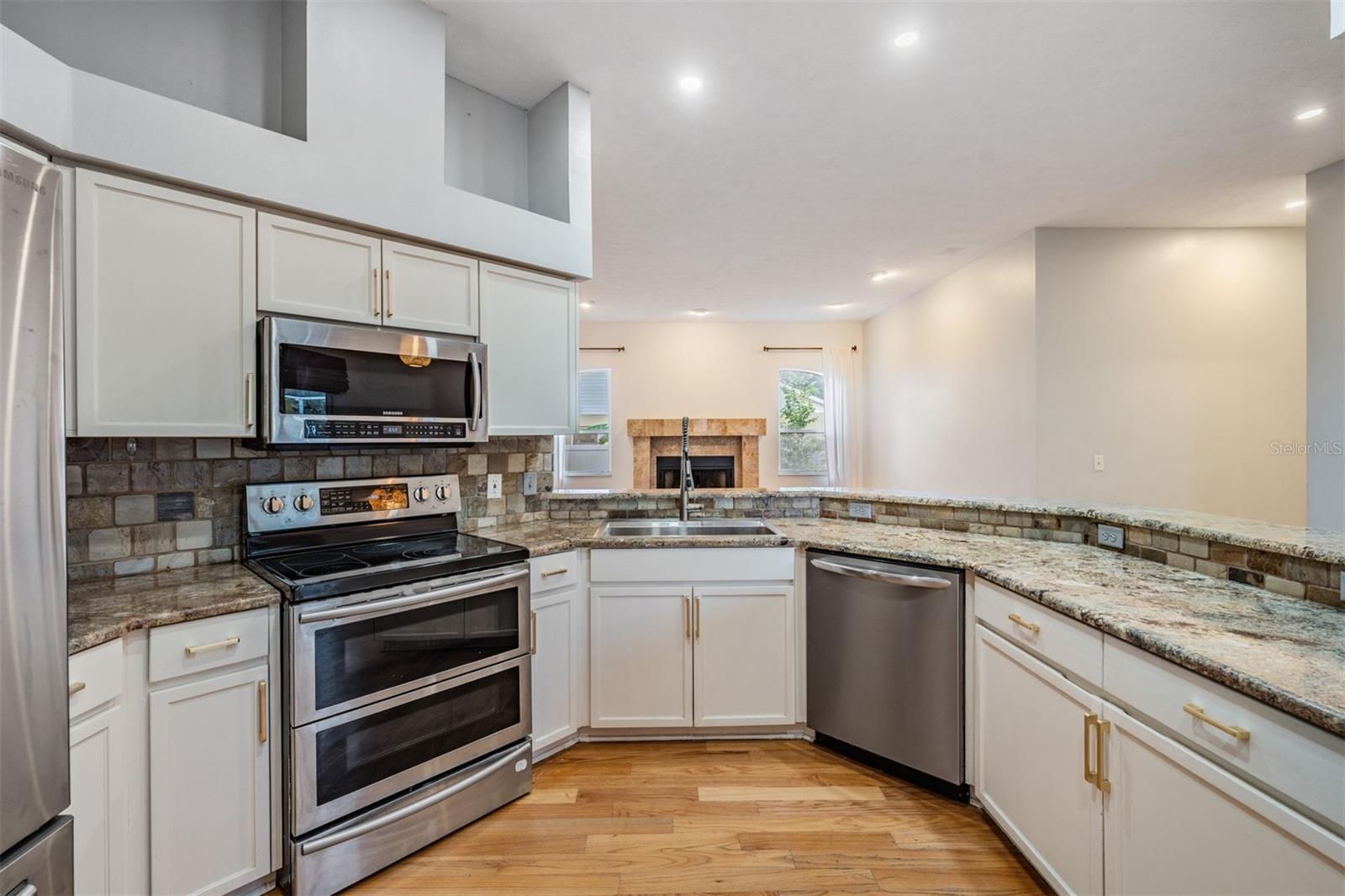 Image 14 of 46 For 2706 Bent Leaf Drive