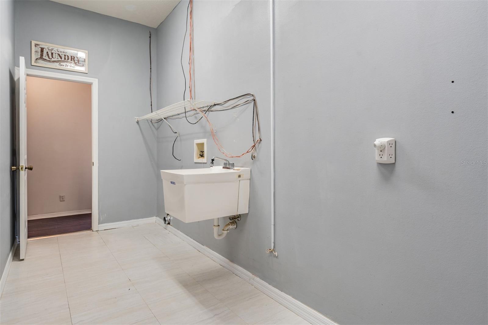 Image 28 of 46 For 2706 Bent Leaf Drive