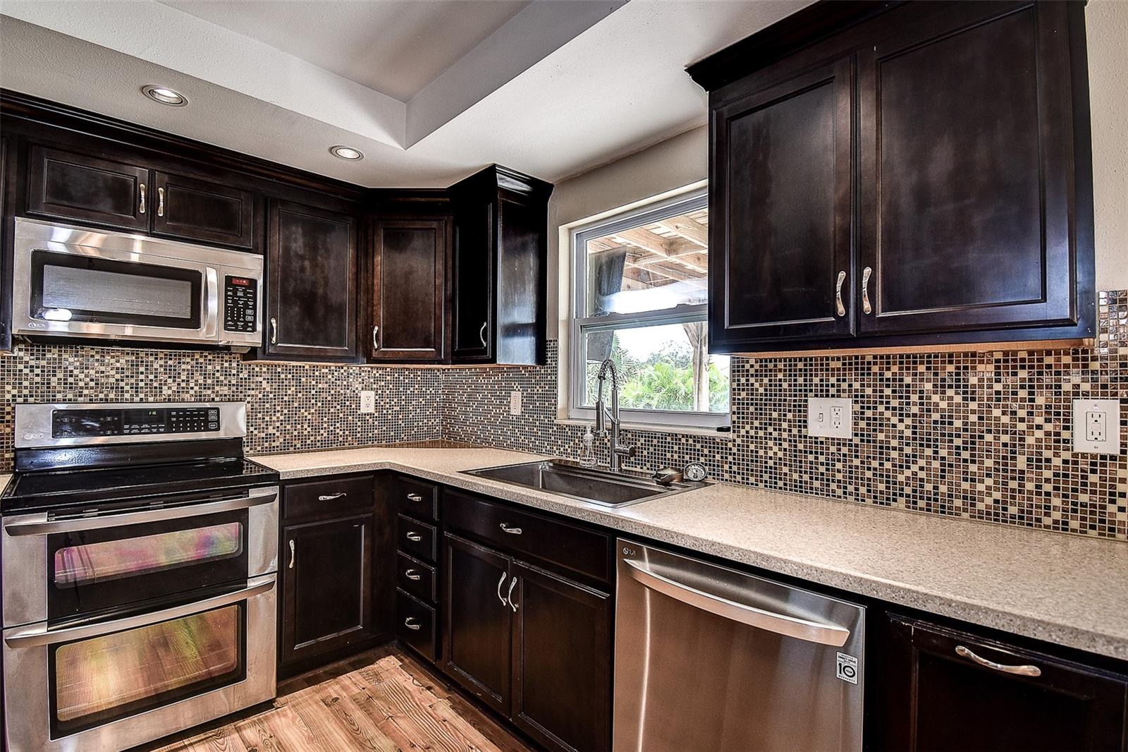 Image 15 of 48 For 600 91st Avenue N