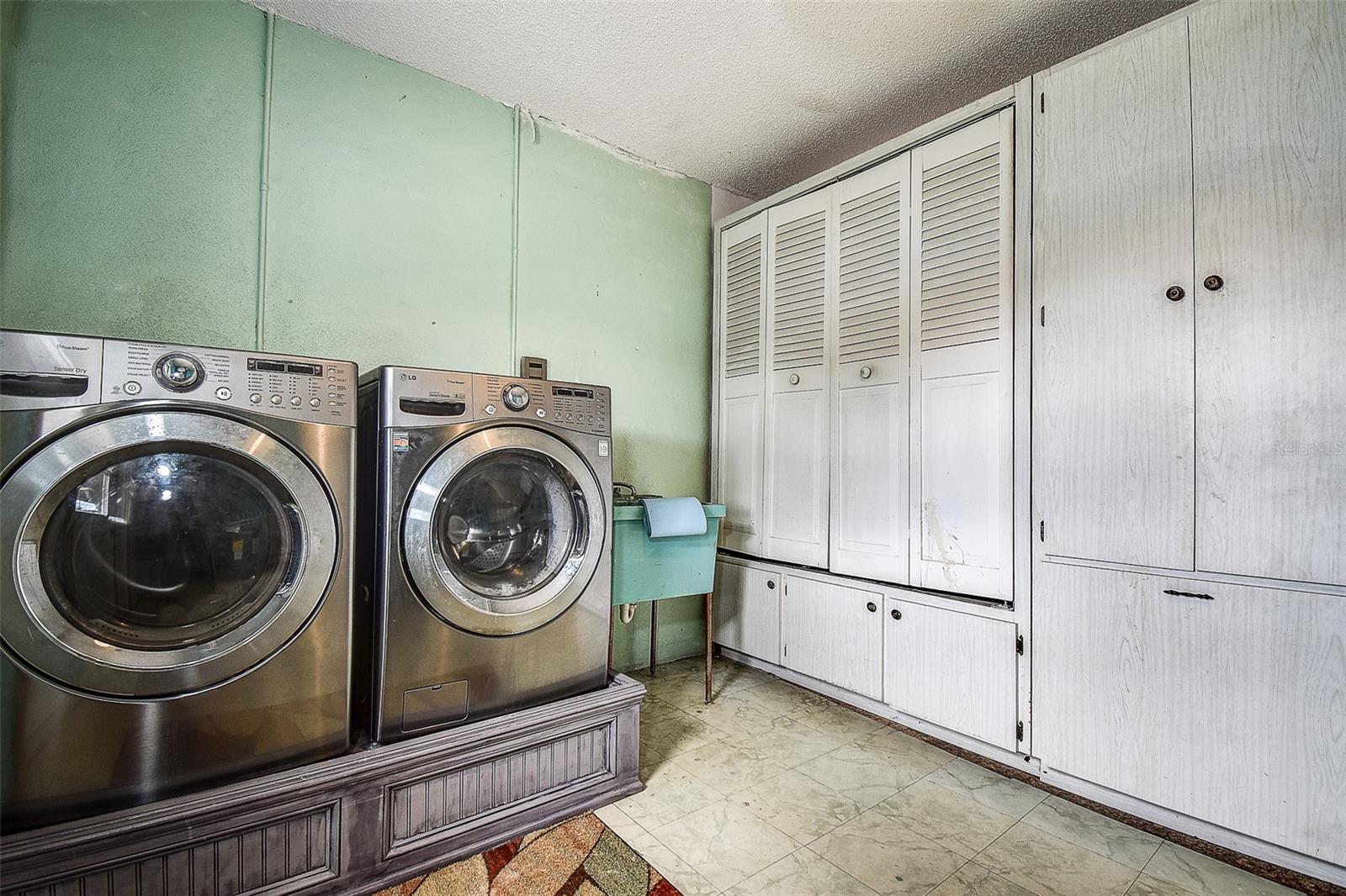 Image 28 of 48 For 600 91st Avenue N