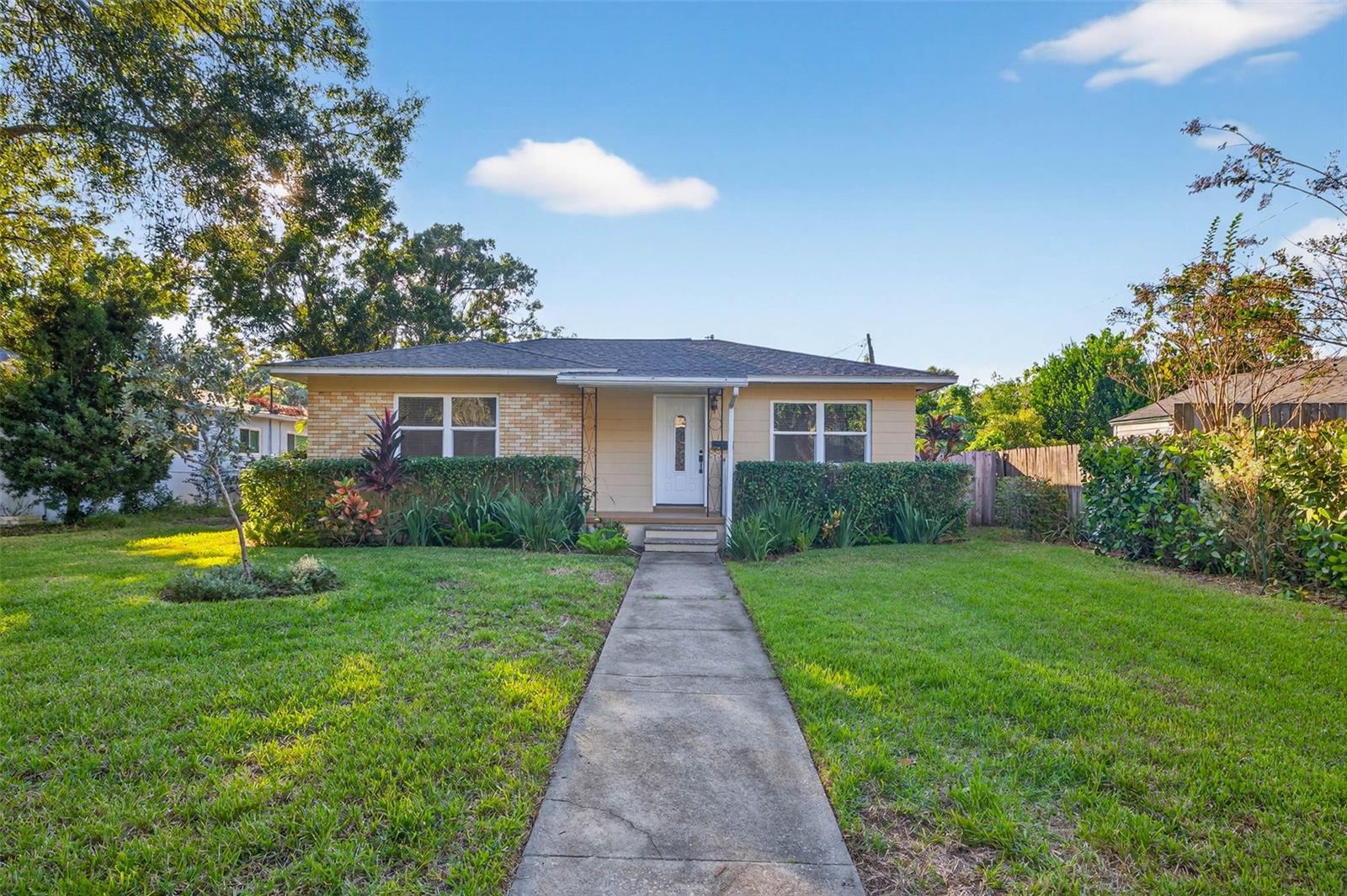 Details for 2716 14th Street N, ST PETERSBURG, FL 33704