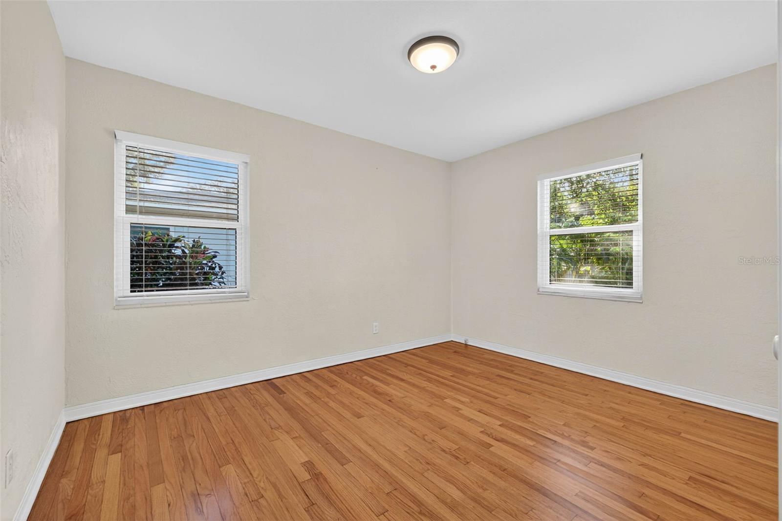 Image 13 of 20 For 2716 14th Street N