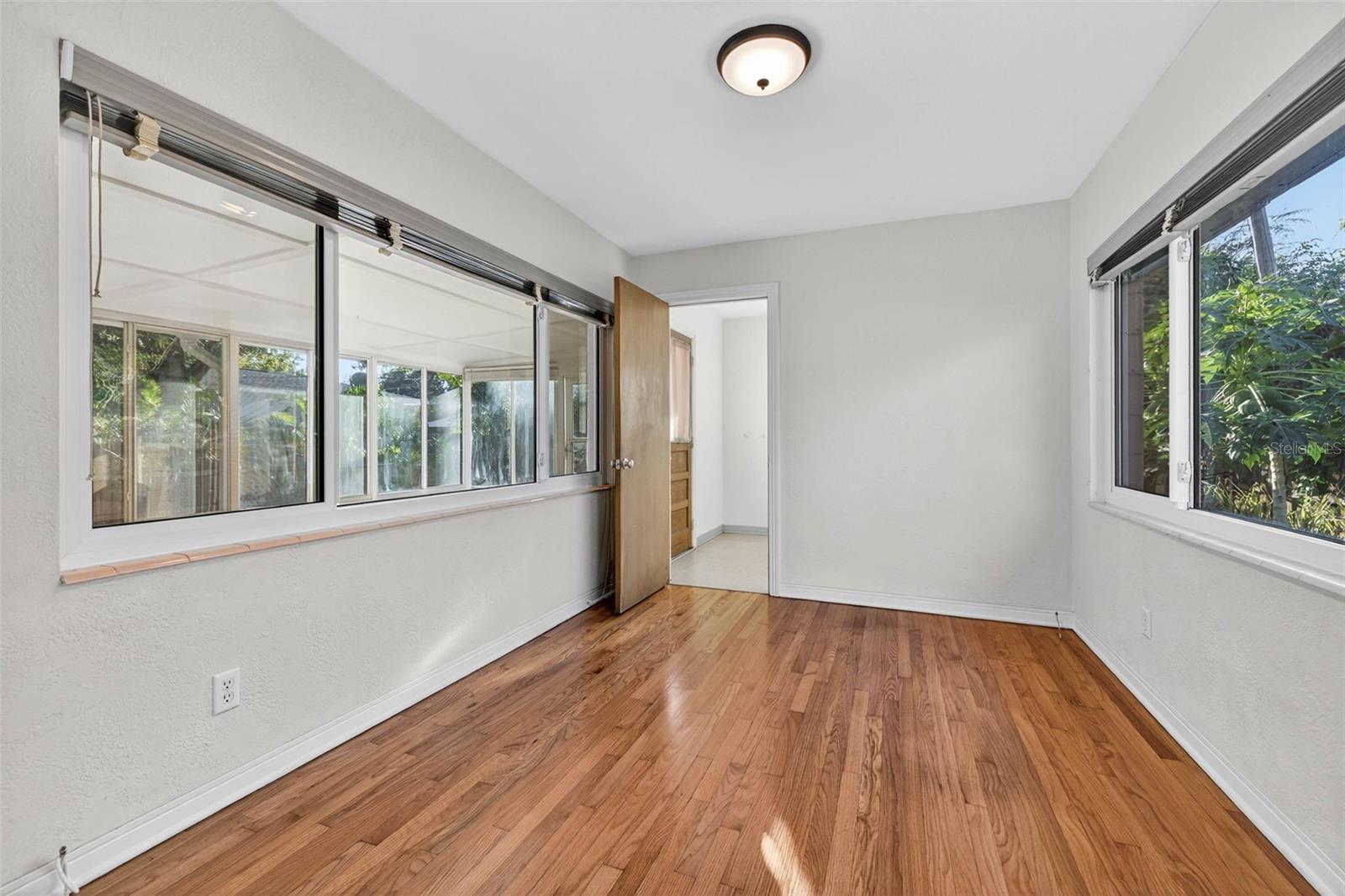 Image 14 of 20 For 2716 14th Street N