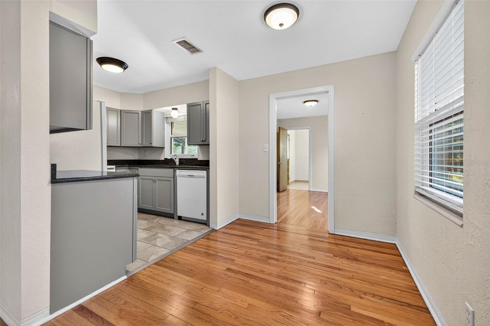 Image 6 of 20 For 2716 14th Street N