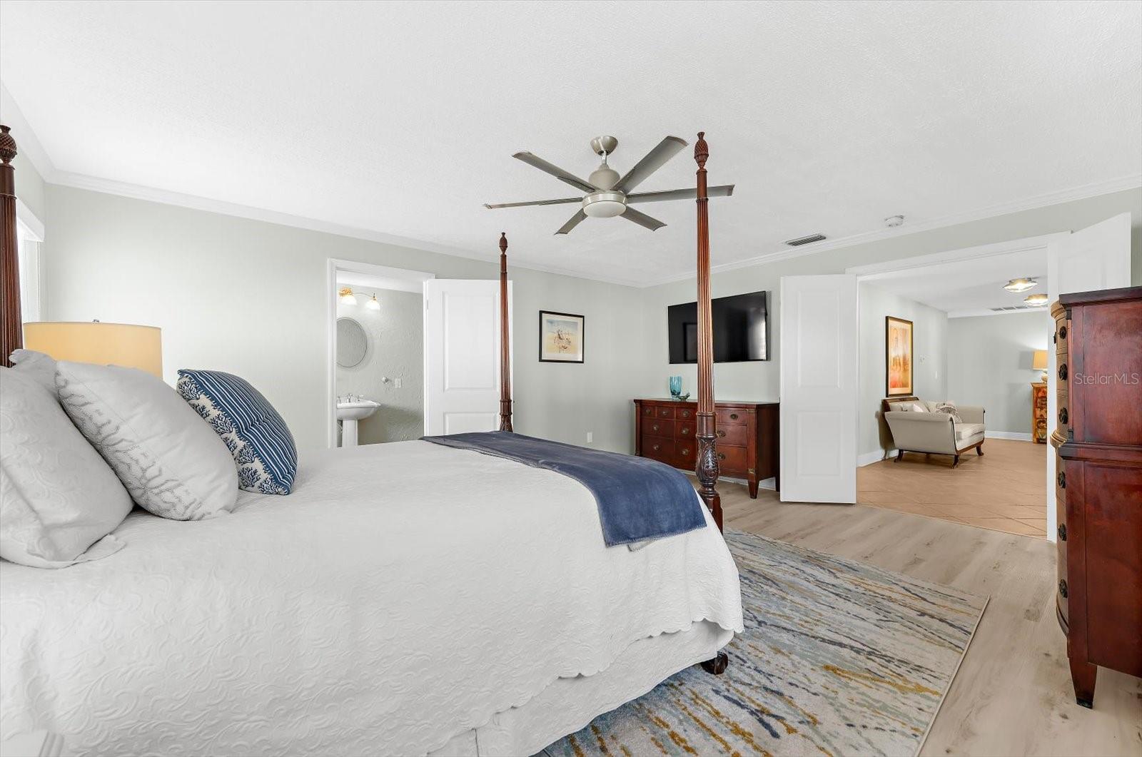 Image 26 of 51 For 111 17th Street