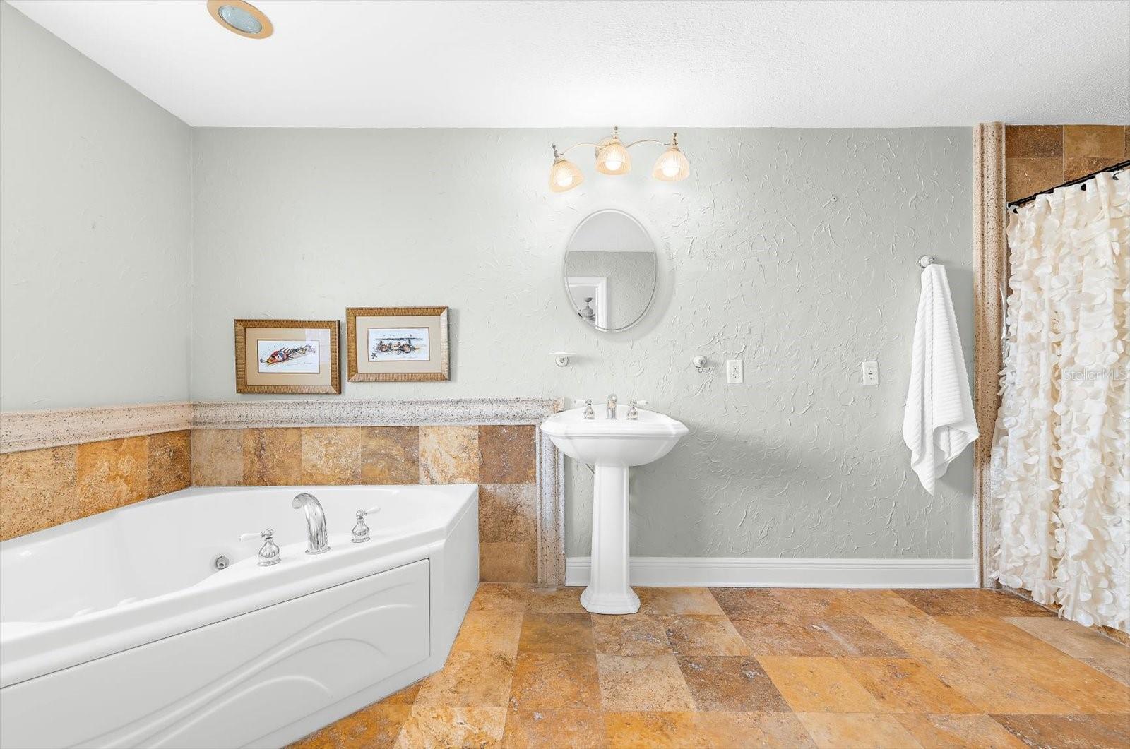 Image 28 of 51 For 111 17th Street