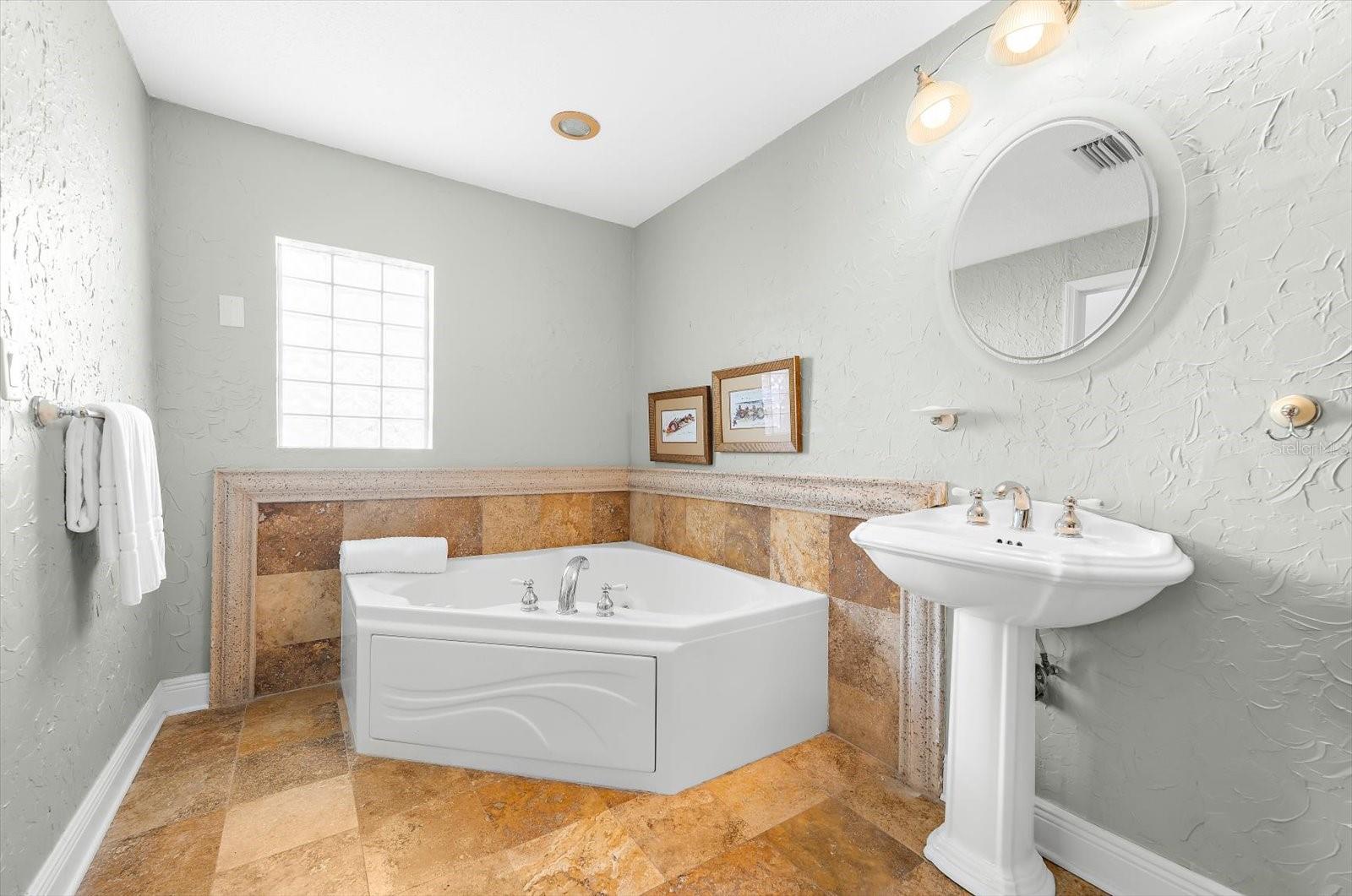 Image 29 of 51 For 111 17th Street