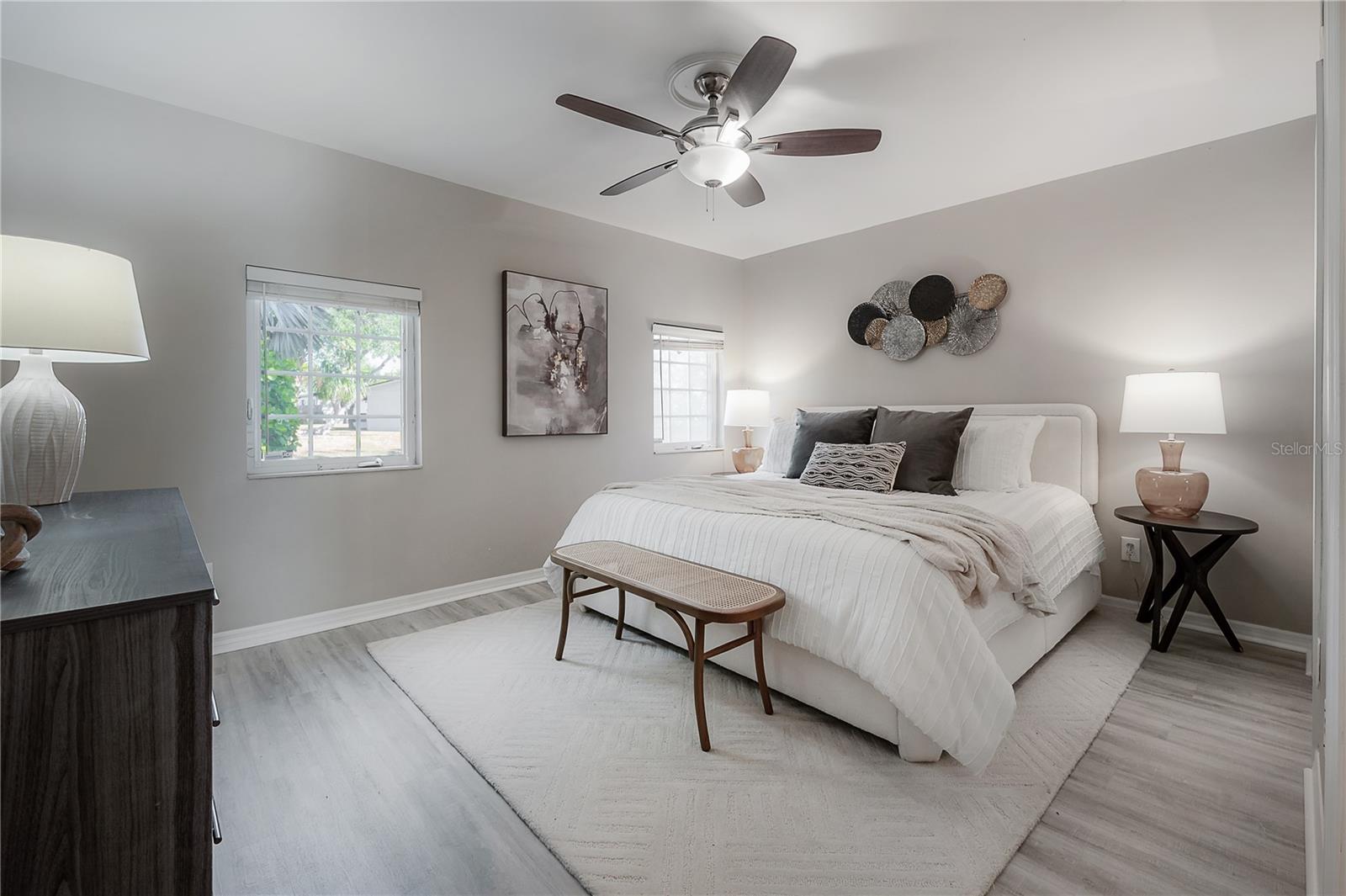 Image 14 of 36 For 4606 Oakellar Avenue