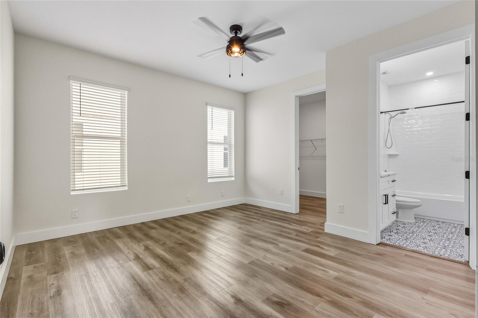 Image 18 of 33 For 120 Gladys Street 3