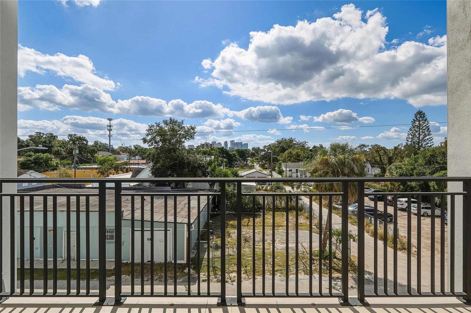 Image 26 of 33 For 120 Gladys Street 3