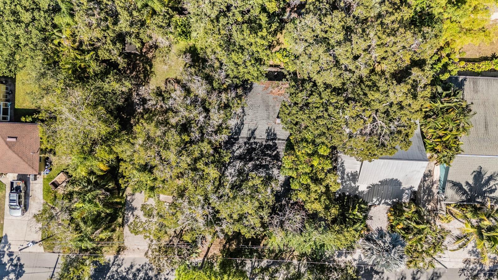 Image 15 of 25 For 344 Bay Street