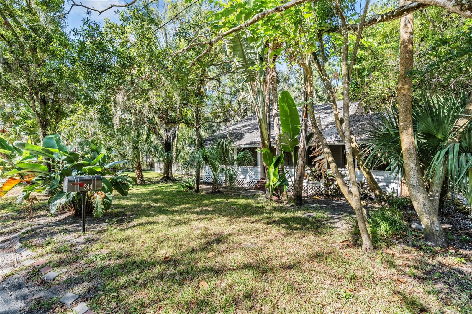 Image 19 of 25 For 344 Bay Street