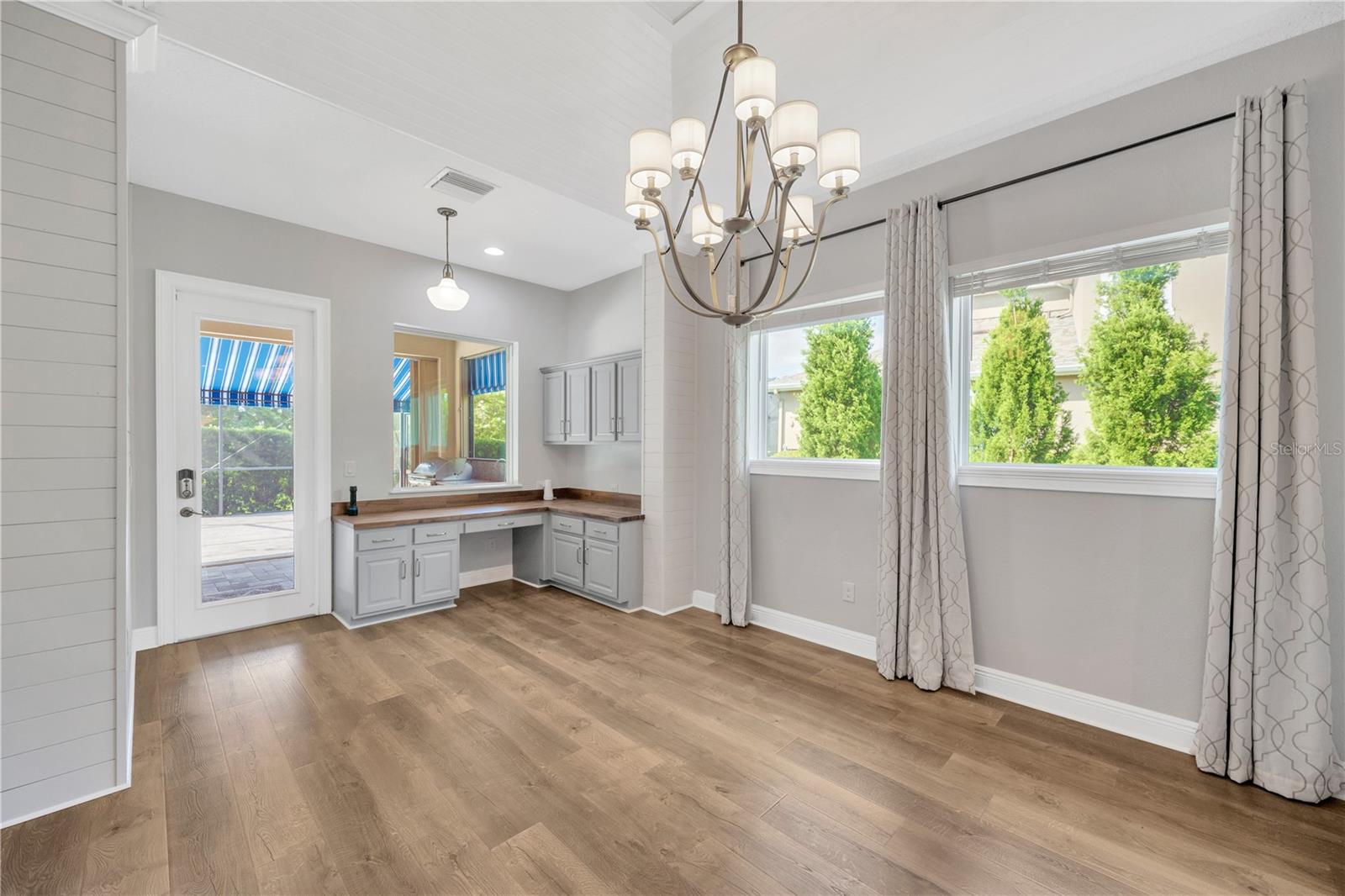 Image 19 of 74 For 6008 Watercolor Drive