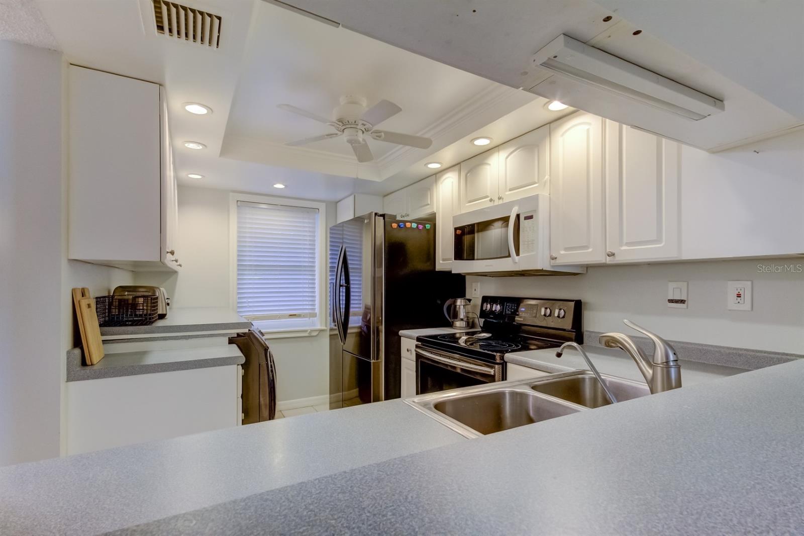 Image 12 of 71 For 90 Highland Avenue 112